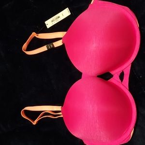 NWT Victoria's Secret bra